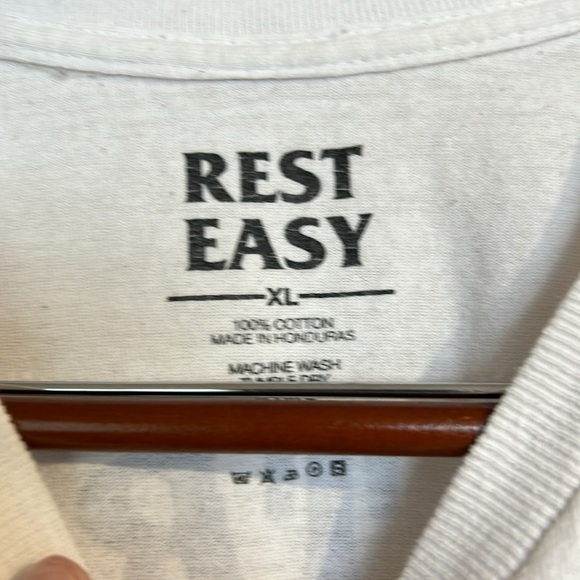 Rest Easy Trippy Skull Tshirt - Picture 4 of 4